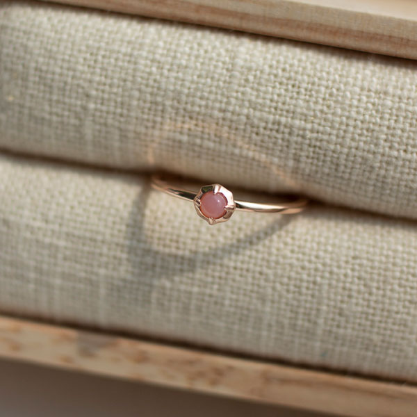 Cabochon pink opal ring