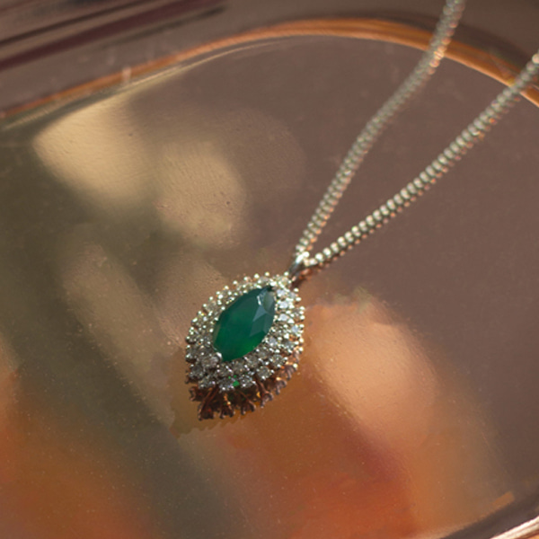 Green onyx marquise s.v necklace