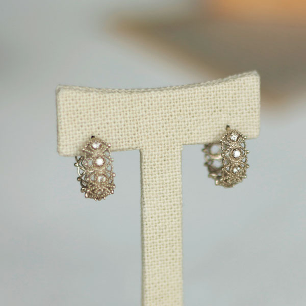 vintage lace earring